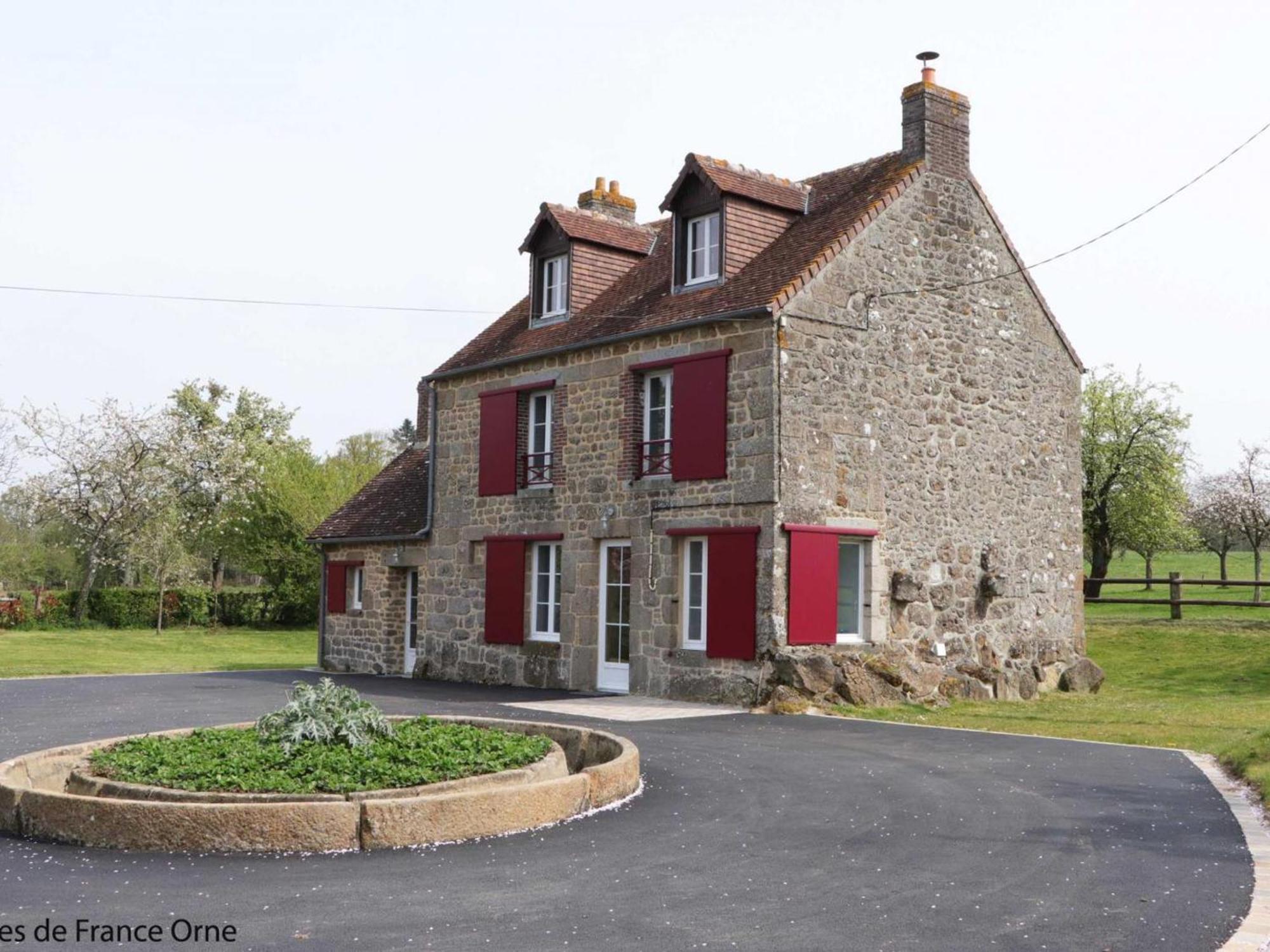 Maison Normande Renovee Avec Grand Jardin, Ideale Pour Famille, Proche Lac Et Randonnees - Fr-1-497-143 Menil-Gondouin المظهر الخارجي الصورة
